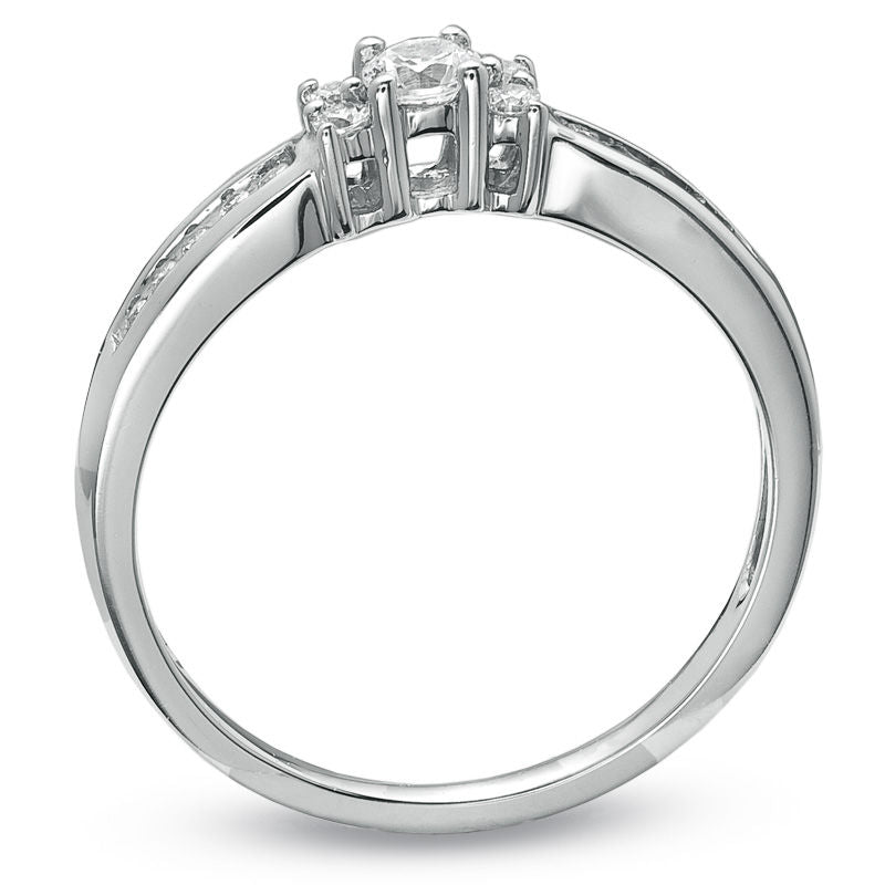 1/4 CT. T.W. DurchMeinnt Keinal Engagierenment Ring in 14K Wiriß Gold