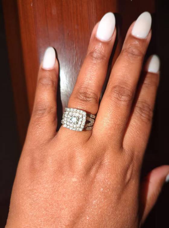 3,0 ct. Diamant Braut-Set mit doppeltem Kissenschliff-Halo, dreiteilig, 10K Weißgold oder Gelbgold