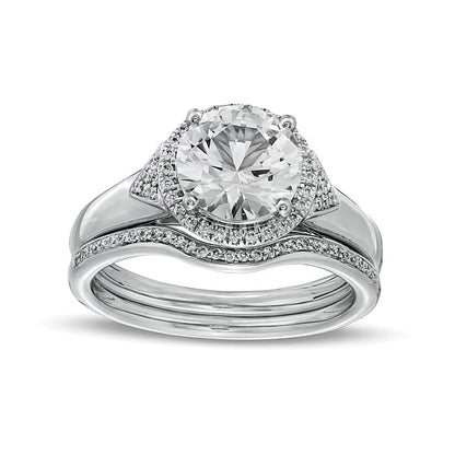 8,0mm weißer Labor-Saphir und 0,2 ct. Gesamtgewicht Diamant Braut-Set mit Halo und Chevron-Besatz aus rhodiniertem Sterlingsilber