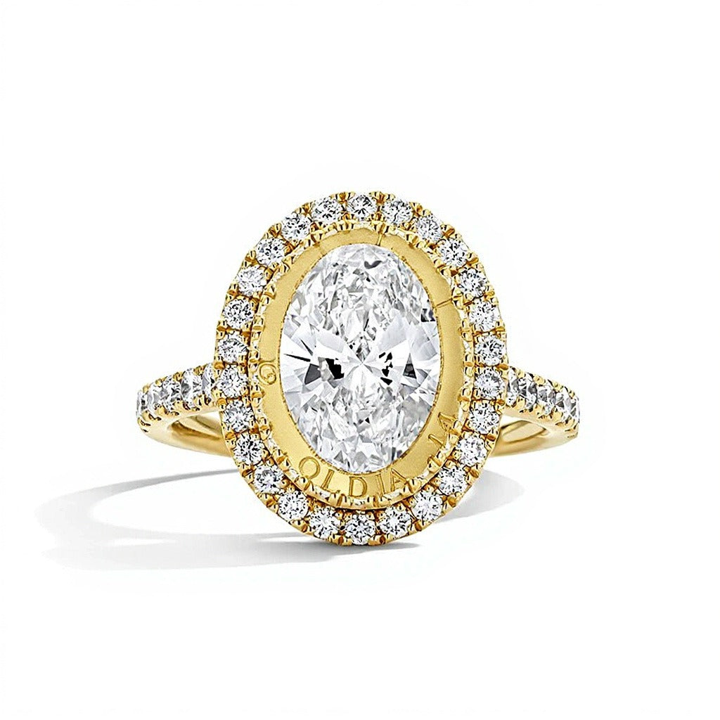 3.0 ct. Gesamtgewicht Verlobungsring mit ovalem Labordiamant und Halo in 14K Gelbgold (F/VS2)