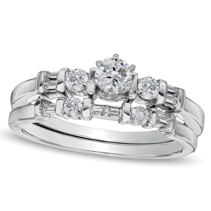 Brautset mit Diamanten 0.5 ct. Gesamtgewicht in 10K Weißgold
