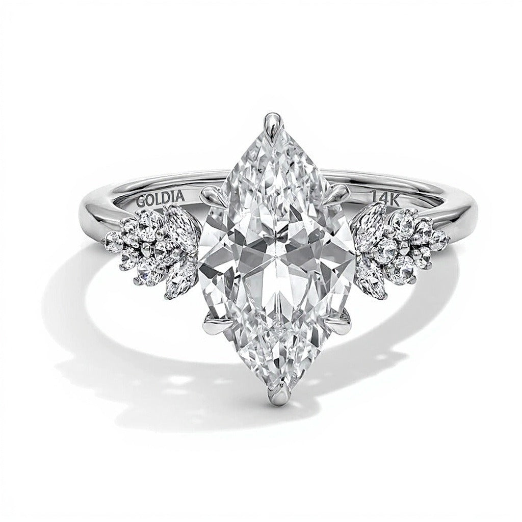 3.33 ct. Gesamtgewicht Verlobungsring mit Labordiamant im Marquise-Schliff und seitlichem Besatz in 14K Weißgold (F/VS2)