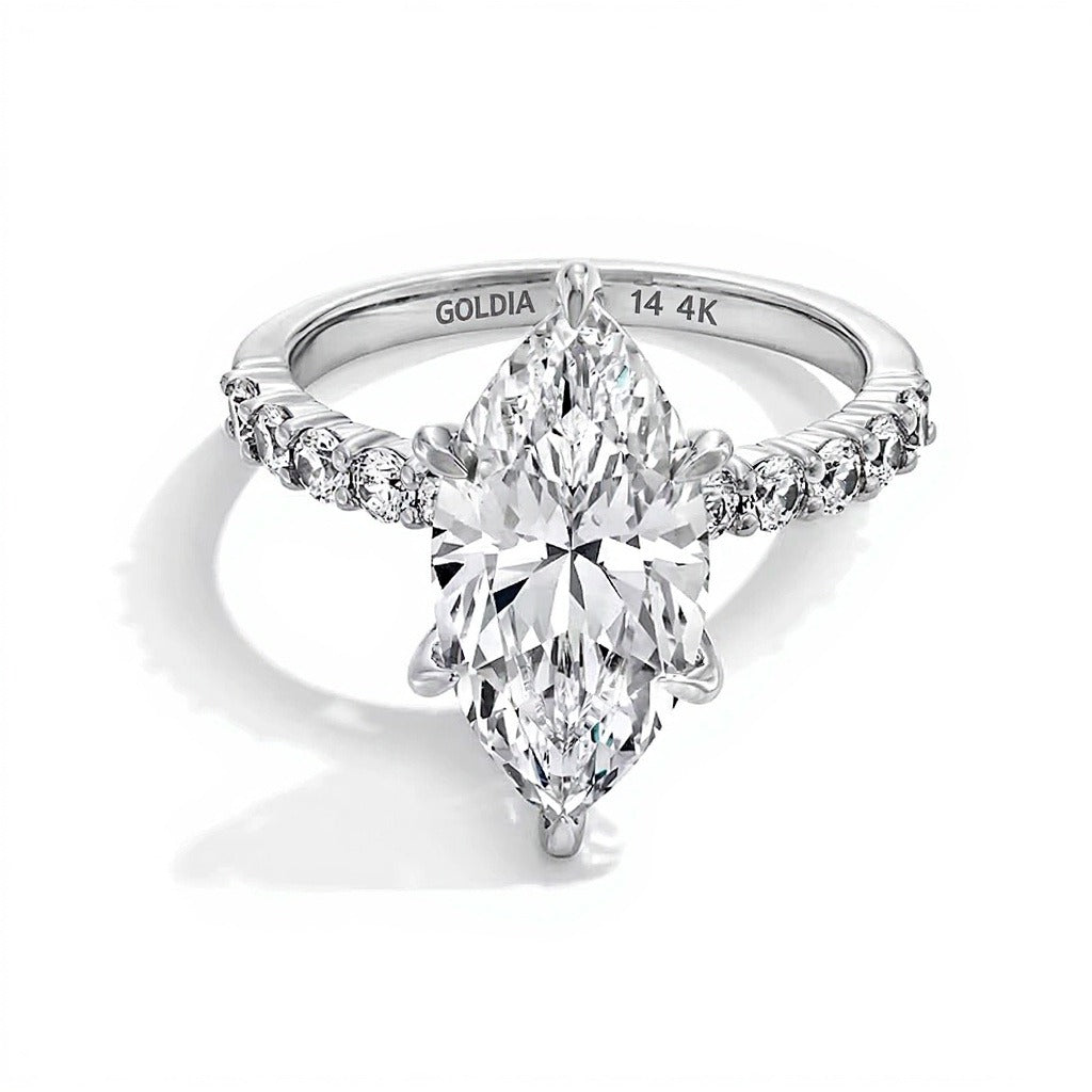 4.5 CT. Gesamtgewicht Labordiamant-Verlobungsring im Marquise-Schliff Solitär mit seitlichem Besatz in 14K Weißgold (F/VS2)