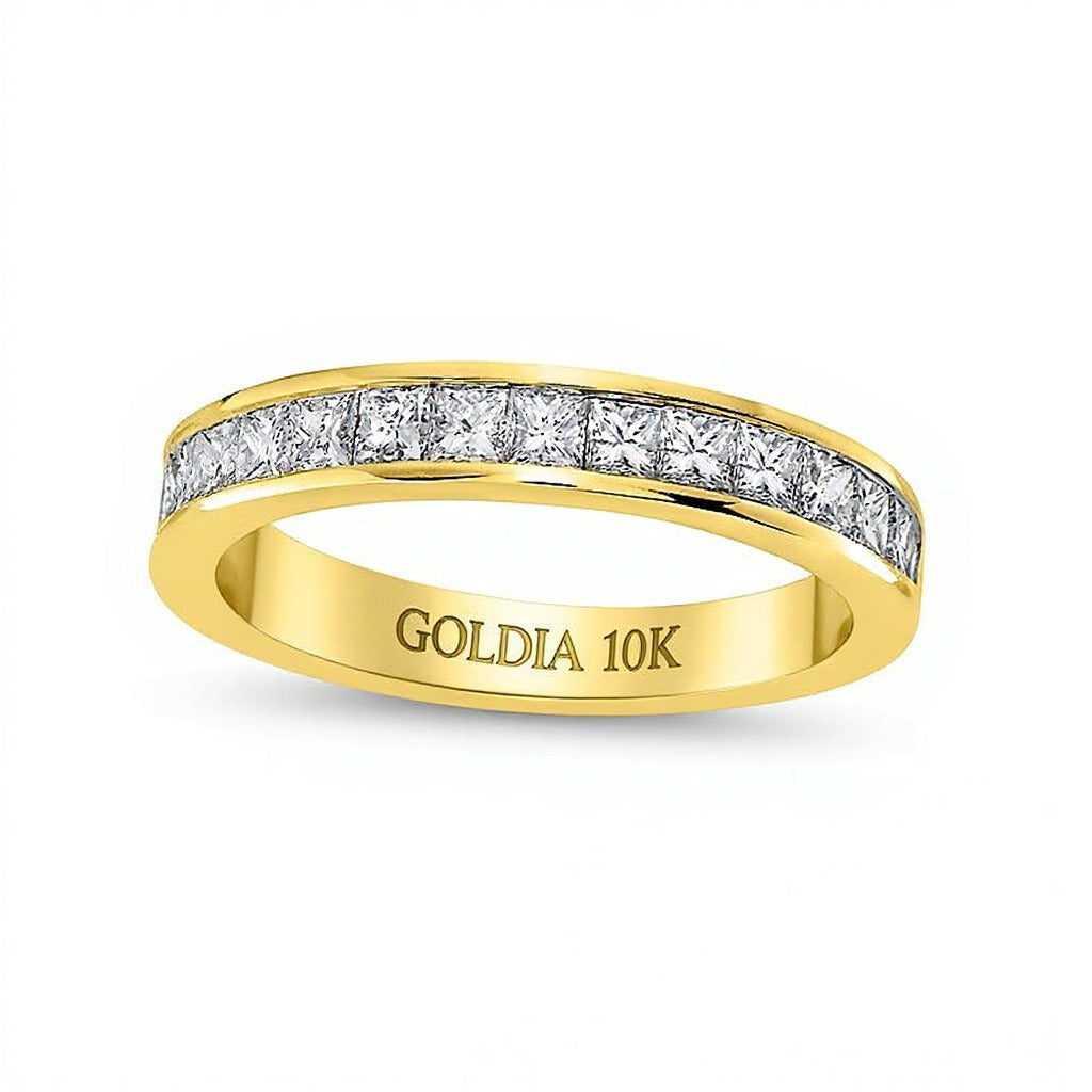 Memoire-Ring mit Diamanten im Princess-Schliff 1.0 ct. Gesamtgewicht in 10K Gelbgold