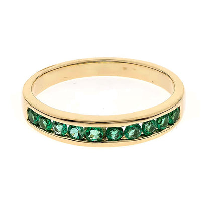 Kanalgefasster Ring mit Smaragden in 14K Gelbgold