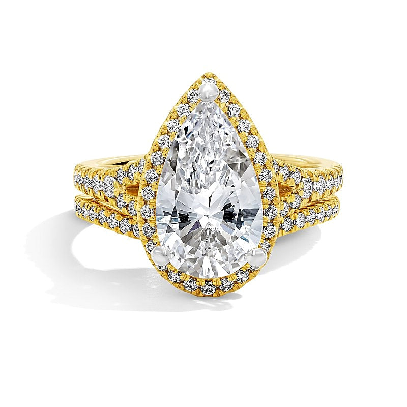 4.75 ct. Gesamtgewicht Braut-Set mit tropfenförmigem Labordiamant und Halo in 14K Gelbgold (F/VS2)