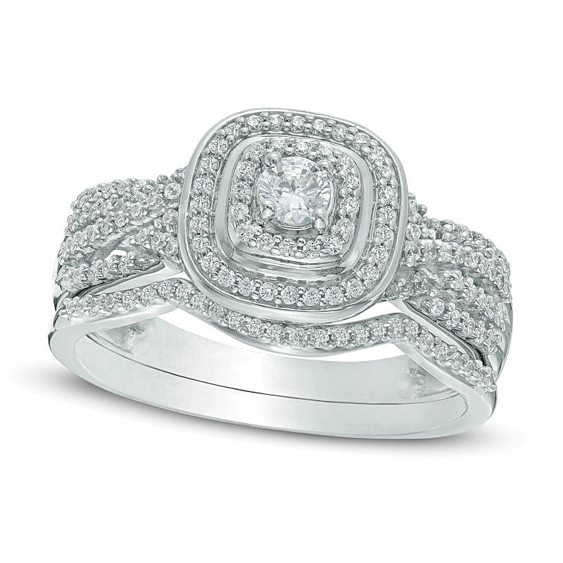 0,5 ct. Gesamtgewicht Diamant Braut-Set mit Kissenschliff-Halo und gedrehter Ringschiene in 10K Weißgold