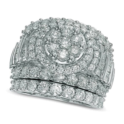 5.0 ct. Gesamtgewicht Diamant Brautset mit rund und Baguette in 14K Weißgold
