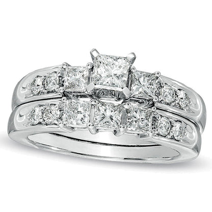 3.0 ct. Gesamtgewicht Dreistein-Brautset mit Diamanten im Princess- und Rundschliff in 14K Weißgold