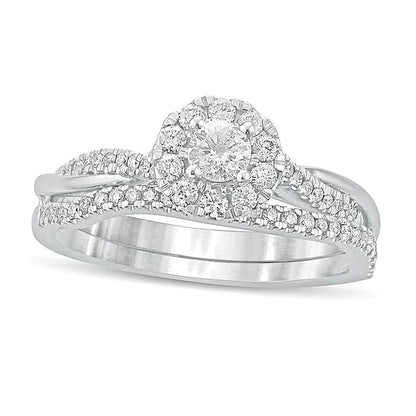 Brautset mit Diamanten 0.5 ct. Gesamtgewicht, rund, Halo mit Twist-Ringschiene, in 10K Weißgold