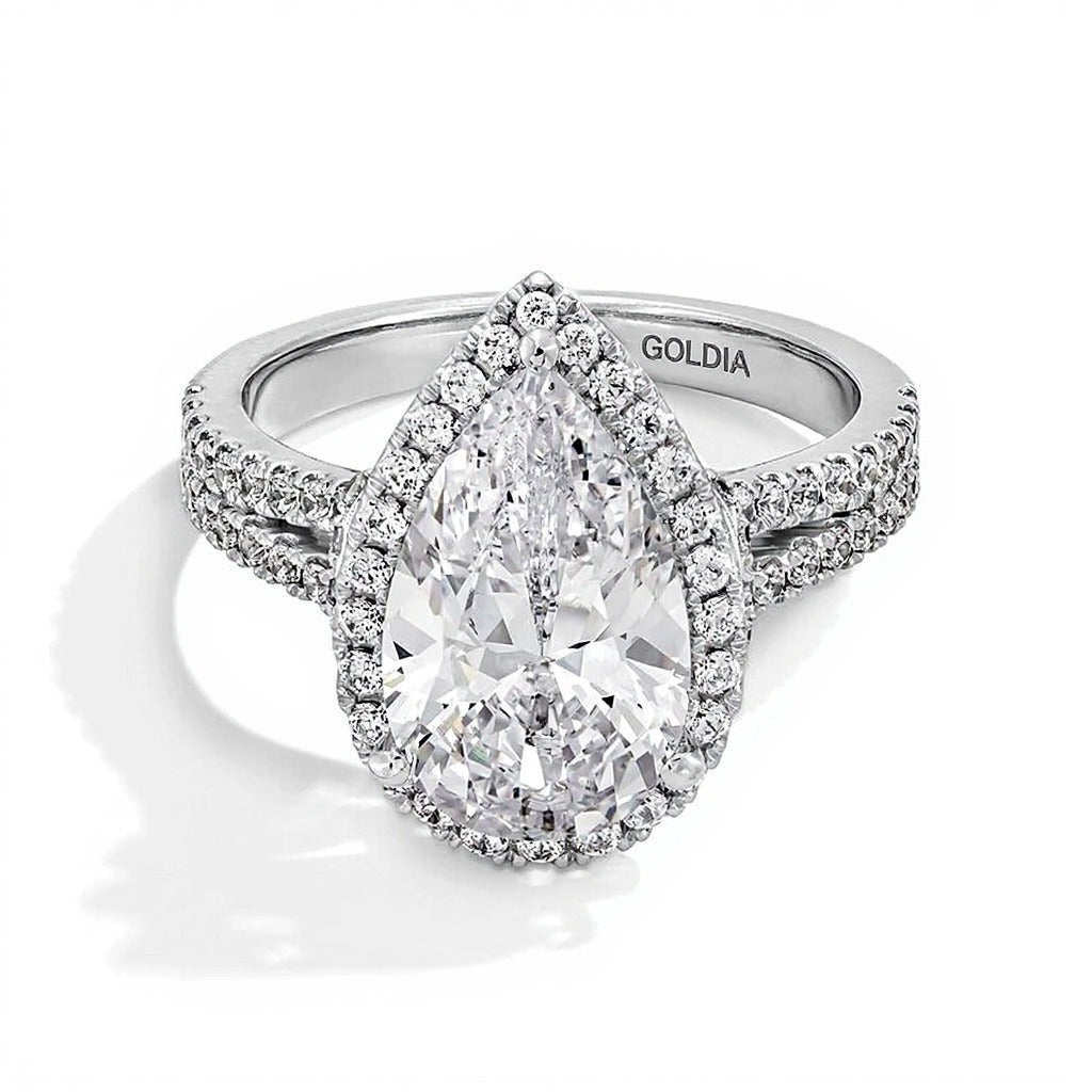 3.63 CT. Gesamtgewicht Verlobungsring mit tropfenförmigem Labordiamant und Halo in 14K Weißgold (F/VS2)