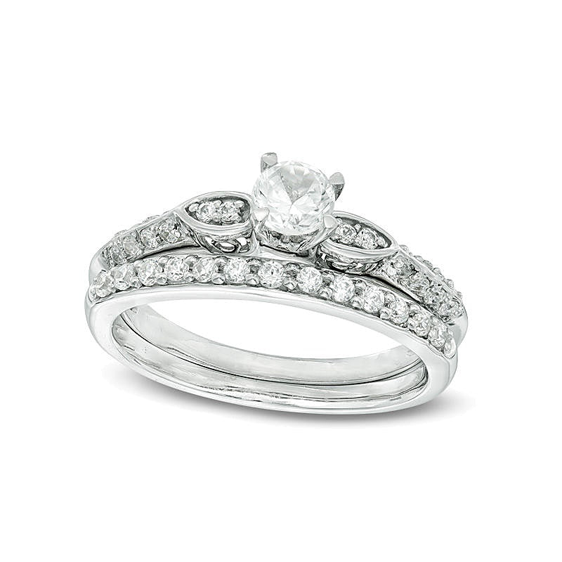 Braut-Set mit 4,0 mm im Labor gezüchtetem weißem Saphir und 0,2 ct. Gesamtgewicht Diamanten in 10K Weißgold