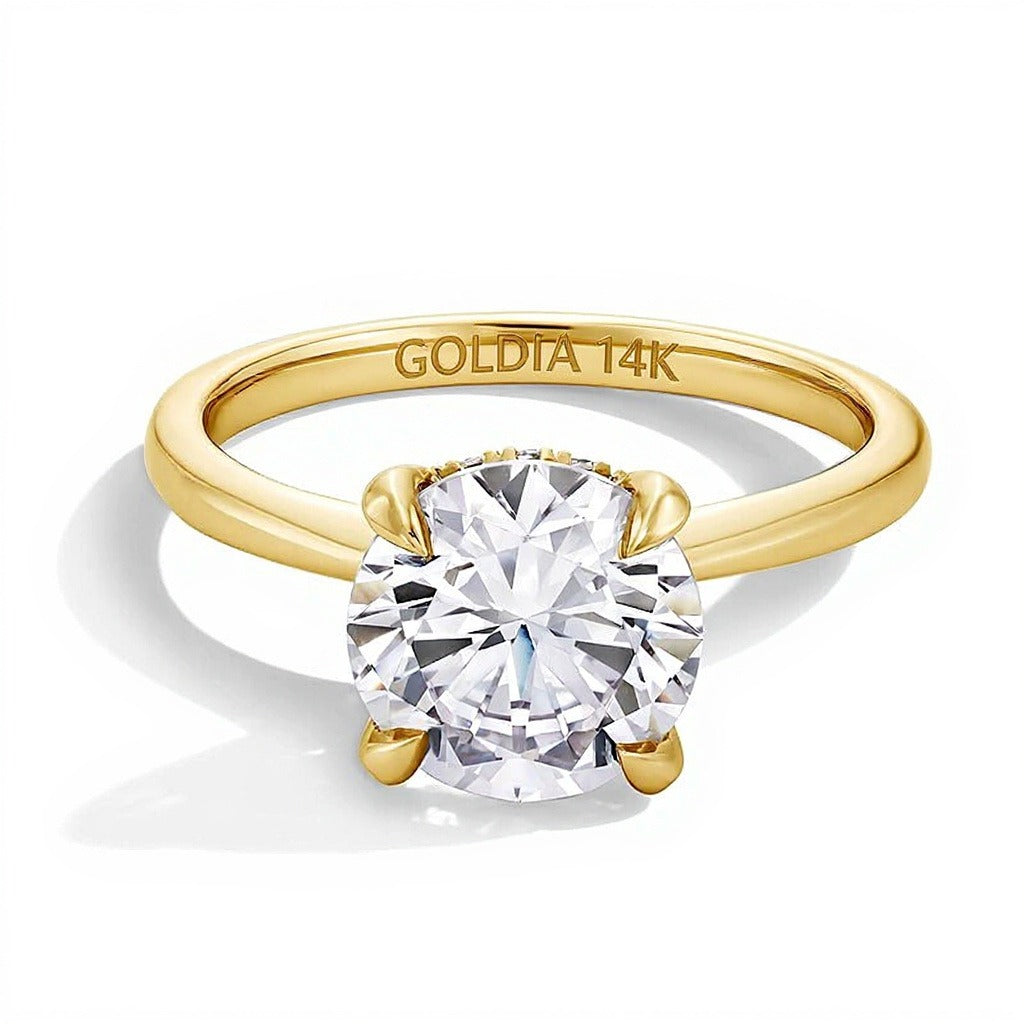 2.5 CT. Gesamtgewicht Labordiamant Solitär Verlobungsring mit verstecktem Halo aus 14K Gelbgold (F/VS2)