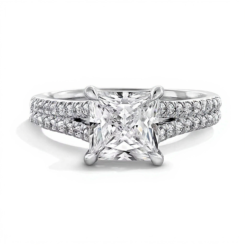 2.25 CT. TW Verlobungsring mit Solitär und seitlichem Besatz, Princess-Labordiamant in 14K Weißgold (F/VS2)