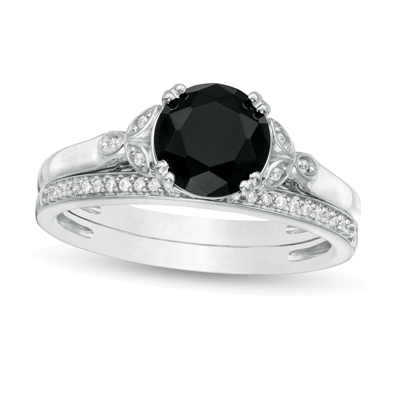 8,0 mm schwarzer Saphir und 0,1 ct. Gesamtgewicht Diamant Brautset mit Blattseiten aus 10K Weißgold