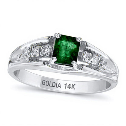 Verlobungsring mit Smaragd im Smaragdschliff und Diamantbesatz in 14K Weißgold
