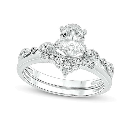 0,75 ct. Gesamtgewicht Brautset mit ovalem Diamant im Vintage-Stil aus 14K Weißgold (I/I2)