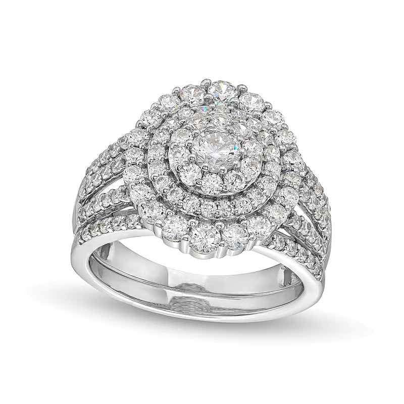 Diamant-Brautset mit dreireihigem Scallop-Rahmen 1.5 ct. Gesamtgewicht in 10K Weißgold