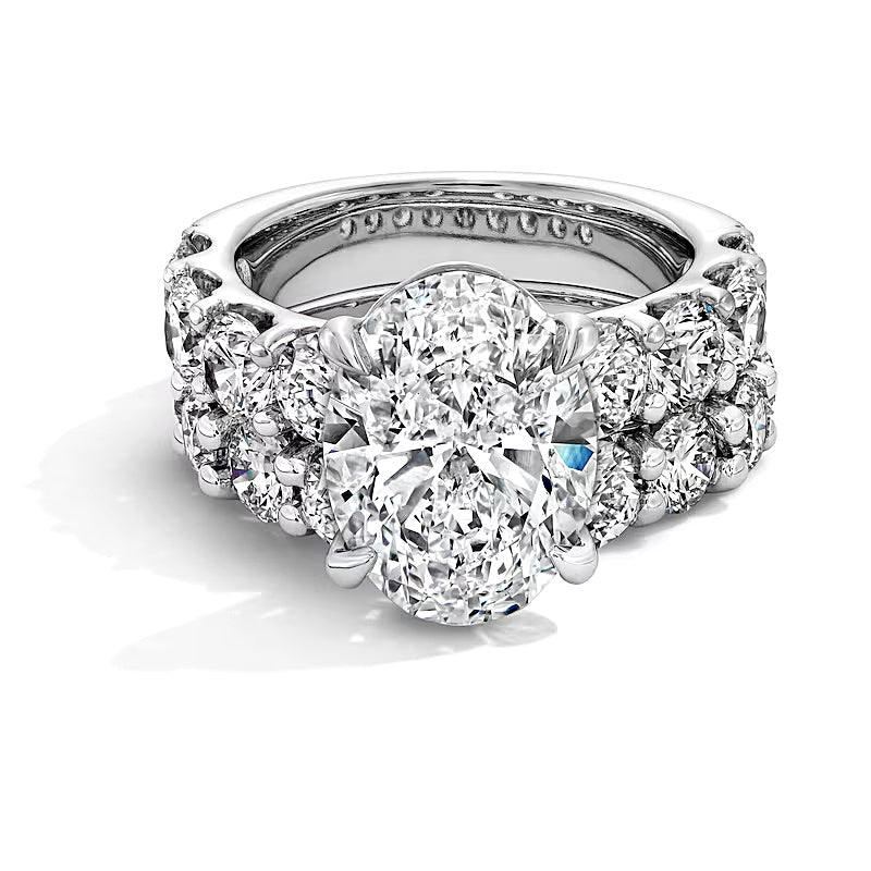 10.0 ct. Gesamtgewicht Braut-Set mit Labordiamanten in Oval- und Rundschliff in 14K Weißgold