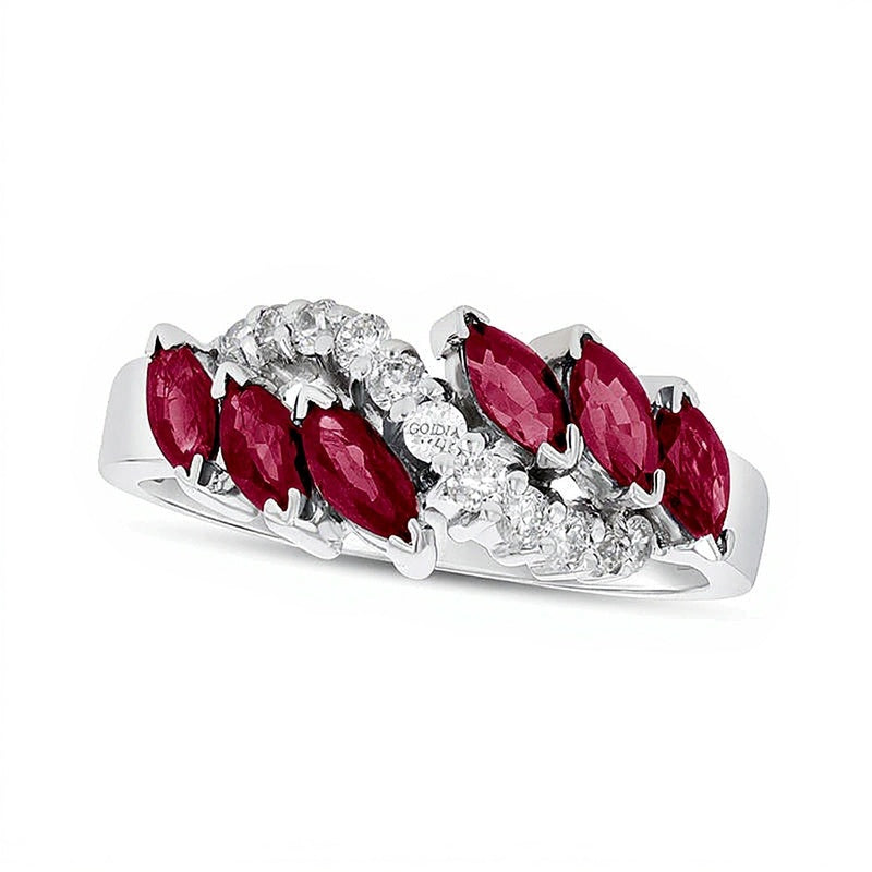 Fashion-Ring mit Marquise-Rubin und Diamanten 0,25 ct. Gesamtgewicht in 14K Weißgold