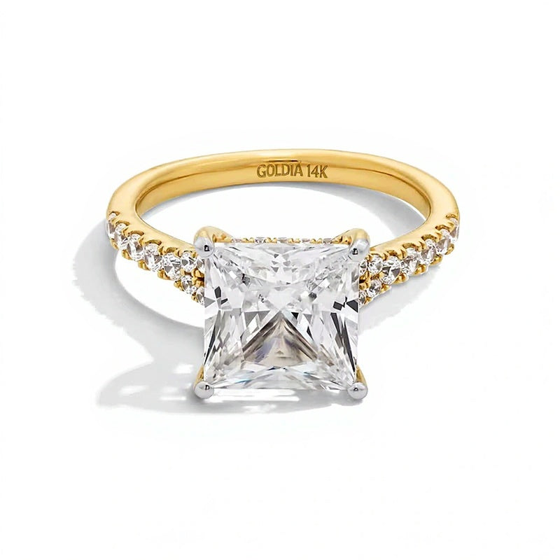 4,5 ct. Gesamtgewicht Verlobungsring Solitär mit seitlichem Besatz mit Labordiamant im Princess-Schliff in 14K Gelbgold (F/SI2)