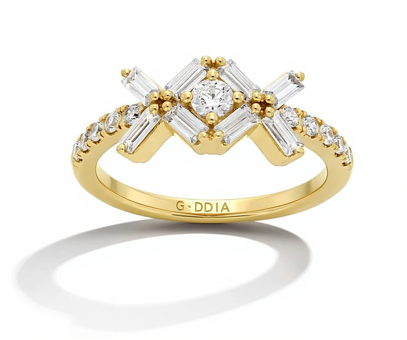 0,75 ct. Gesamtgewicht "XO"-Ring mit Diamanten im Baguette- und Rundschliff in 14K Gelbgold