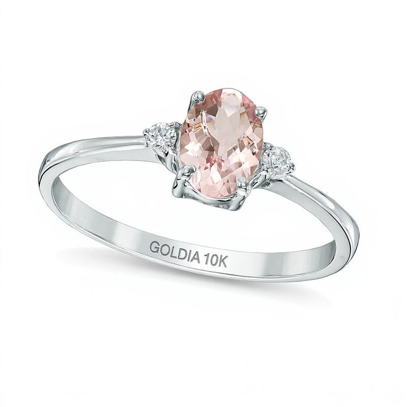 Ring mit ovalem Morganit und Diamant-Besatz in 10K Weißgold