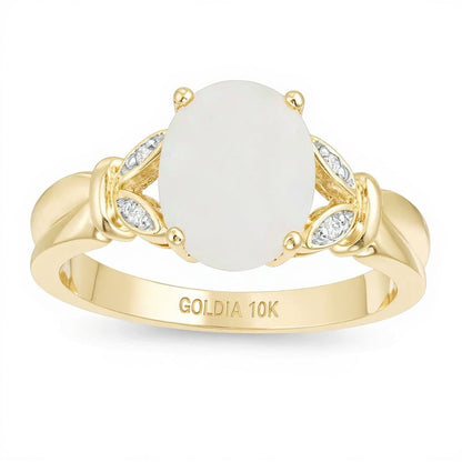 Fashion-Ring mit ovalem Labor-Opal und Diamant-Besatz in Blattoptik mit geteiltem Ring-Schaft in 10K Gelbgold