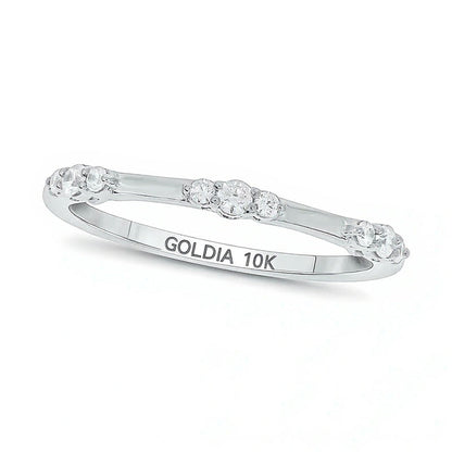 Ring aus 10K Weißgold mit Diamanten im Rundschliff, 0.17 ct. Gesamtgewicht