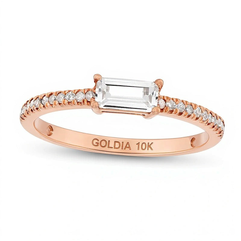 Ring mit seitlichem Baguette weißem Labor-Saphir und 0,1 ct. Gesamtgewicht Diamant-Pavé in 10K Roségold