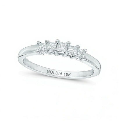 0.25 ct. Gesamtgewicht Memoire-Ring mit fünf Diamanten im Princess-Schliff in 10K Weißgold