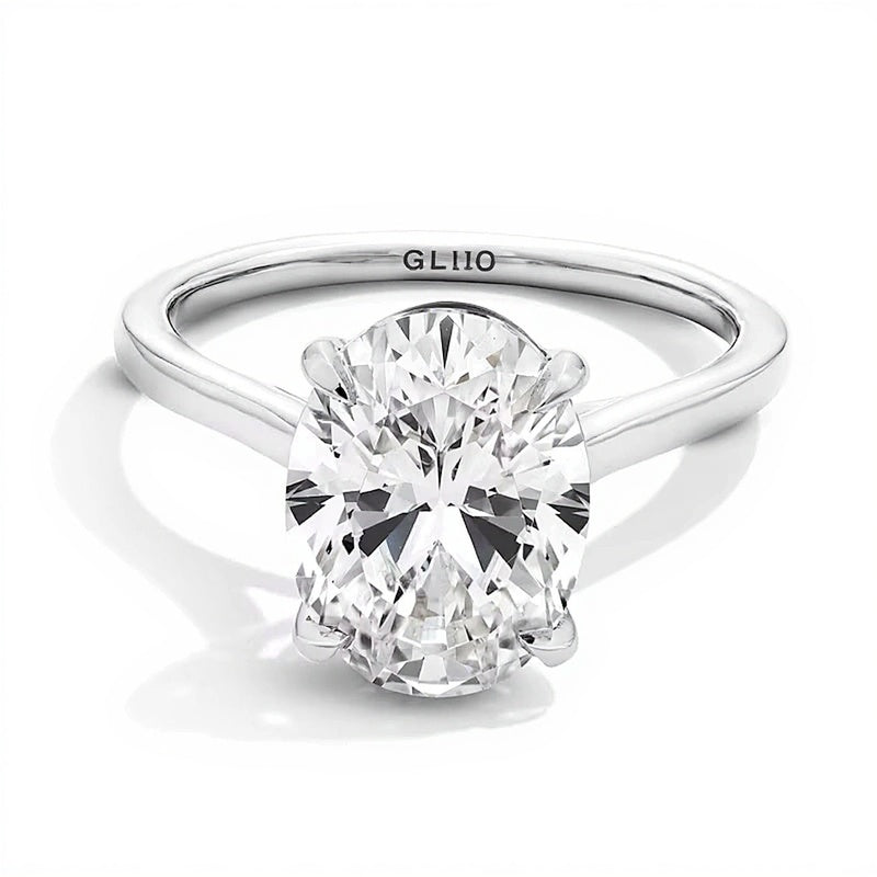 Solitär-Verlobungsring mit ovalem Labordiamant in Platin, 4.0 ct. Gesamtgewicht (F/VS2)