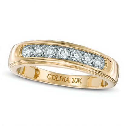Ring mit 0.5 CT. Gesamtgewicht Diamanten und Komfortschliff in 10K Gelbgold