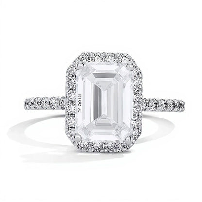 Verlobungsring mit Labordiamanten im Smaragdschliff, Halo, 3.5 ct. Gesamtgewicht, 14K Weißgold (F/VS2)