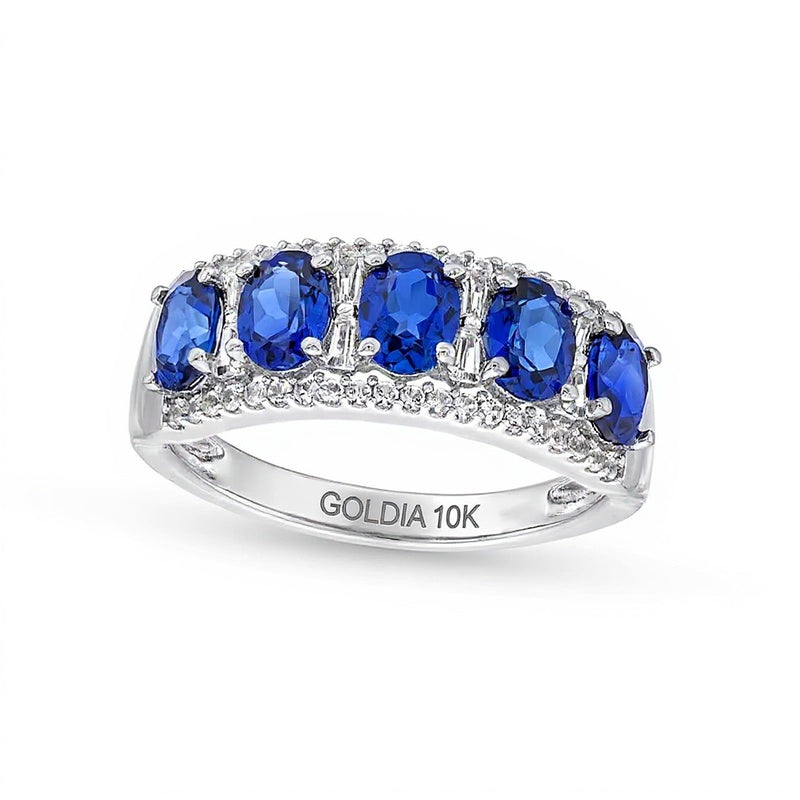 Fashion-Ring mit ovalem blauem Labor-Saphir und 0,25 ct. Gesamtgewicht Diamanten in 10K Weißgold