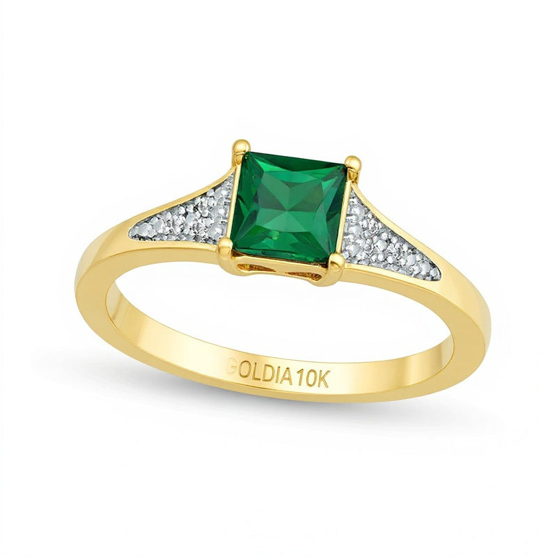 Fashion-Ring mit 5,0mm Princess-Smaragd (Labor) und Diamant-Besatz in 10K Gelbgold