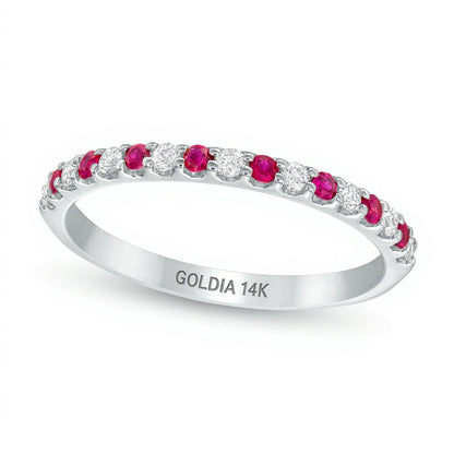 Ring mit Rubin und 0,13 ct. Gesamtgewicht Diamanten in 14K Weißgold
