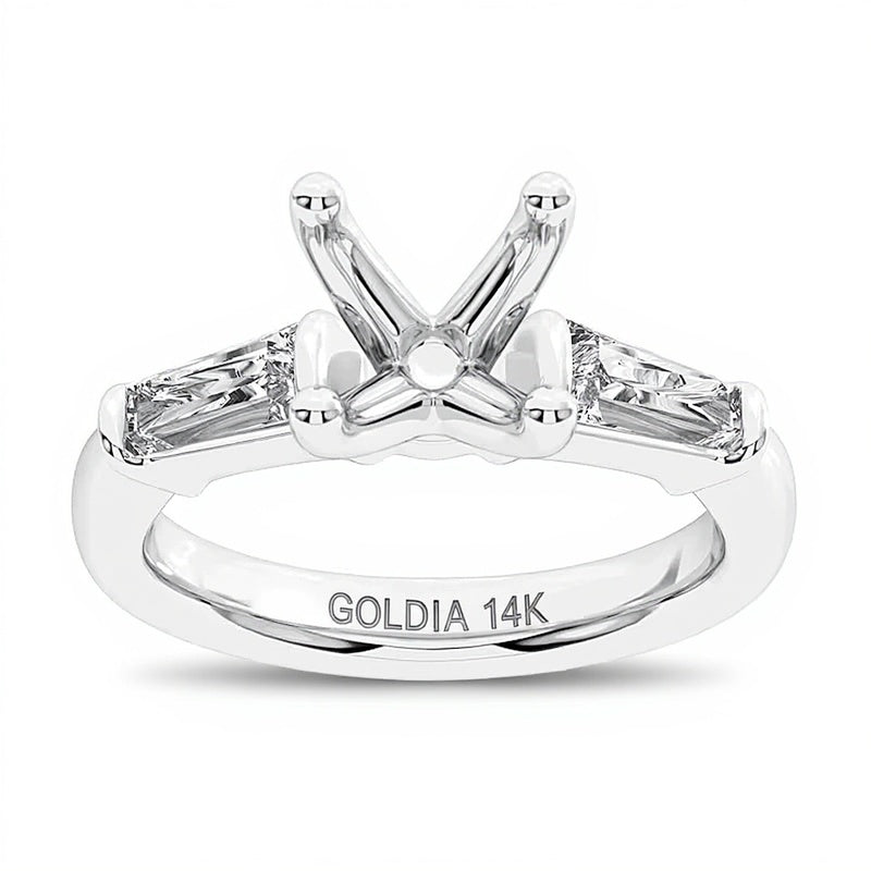 0,63 ct. Gesamtgewicht konisch zulaufender Baguette Labordiamant Halbfassung in 14K Weißgold (F/VS2)