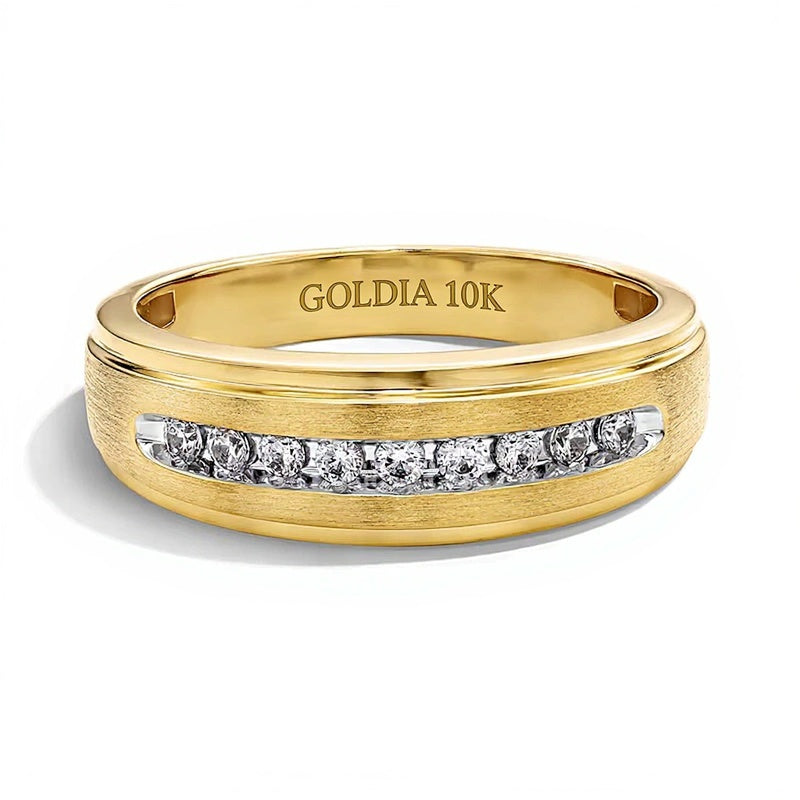 0.25 ct. Gesamtgewicht Diamant Ring mit neun Steinen und abgestufter Kante in 10K Gelbgold