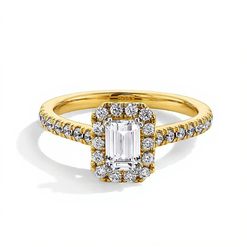 Verlobungsring mit Labordiamanten im Smaragdschliff 1.0 ct. Gesamtgewicht, Halo, in 14K Gelbgold (F/SI2)