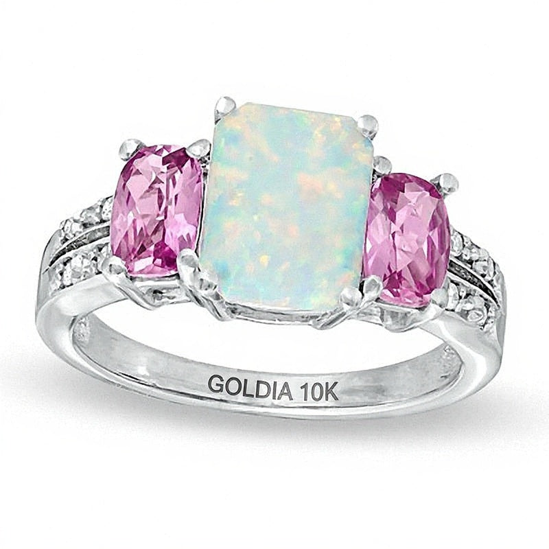 Dreistein-Ring mit Labor-Opal im Kissenschliff, rosa Saphir und Diamant-Besatz in 10K Weißgold