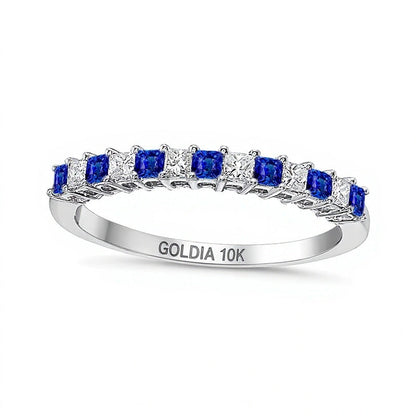 Memoire-Ring mit blauem Saphir im Princess-Schliff und Diamant im Princess-Schliff 0,2 ct. Gesamtgewicht im Wechsel in 10K Weißgold