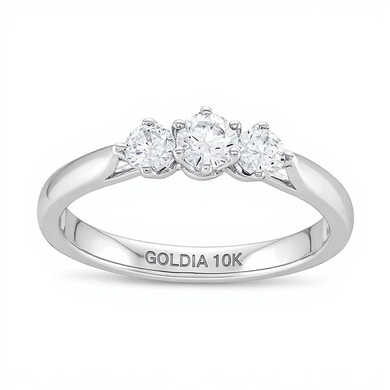 Dreistein-Verlobungsring 0.5 CT. Gesamtgewicht mit runden weißen Diamanten in 10K Weißgold