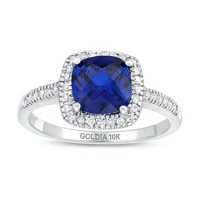 Fashion-Ring mit blauem Labor-Saphir im Kissenschliff 7,0 mm und Diamanten 0,2 ct. Gesamtgewicht in 10K Weißgold