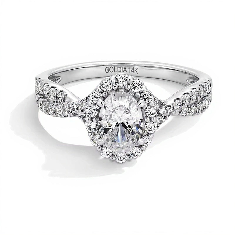 1.0 CT. Gesamtgewicht Verlobungsring mit ovalem Labordiamant, Halo und Crossover-Schiene in 14K Weißgold (F/SI2)