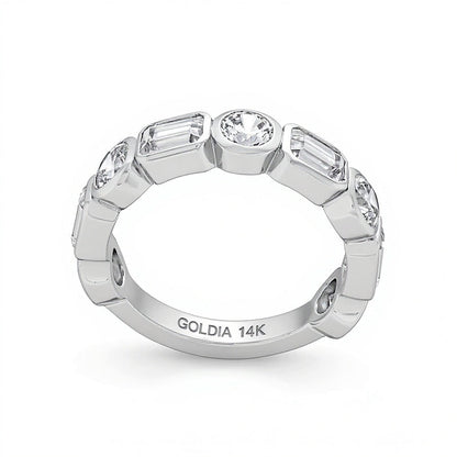 2.63 CT. Gesamtgewicht Memoire-Ring mit Labordiamanten im Smaragdschliff und rund, zargengefasst, in 14K Weißgold (F/VS2)