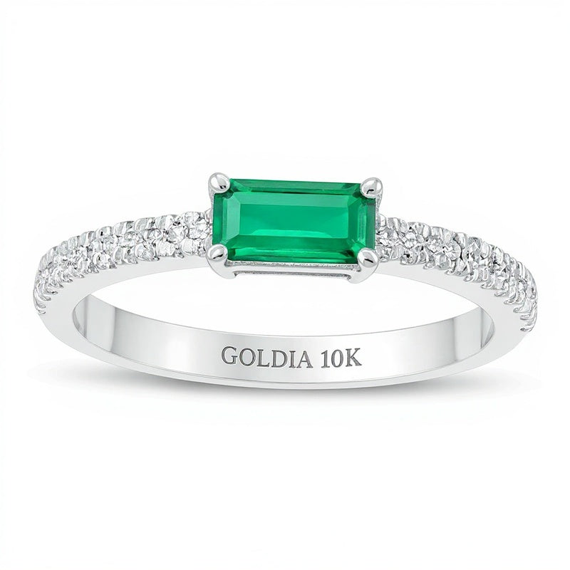 Fashion-Ring mit seitlichem Baguette-Smaragd (Labor) und 0,1 ct. Gesamtgewicht Diamanten in 10K Weißgold