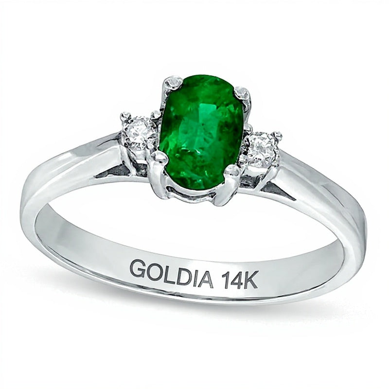 Verlobungsring Solitär mit seitlichem Besatz mit ovalem Smaragd und Diamant in 14K Weißgold