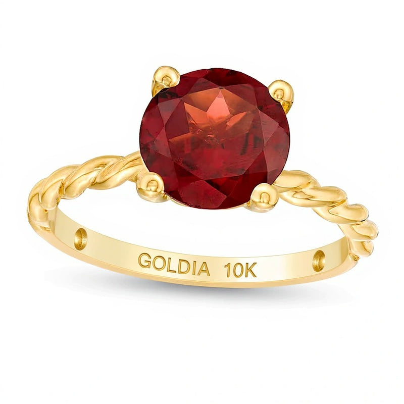 8,0 mm Granat Solitär Ring mit gedrehter Ringschiene in 10K Gelbgold