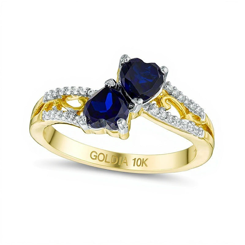 Fashion-Ring mit herzförmigem Labor-Saphir und Diamant-Besatz in Blau und Weiß in 10K Gelbgold